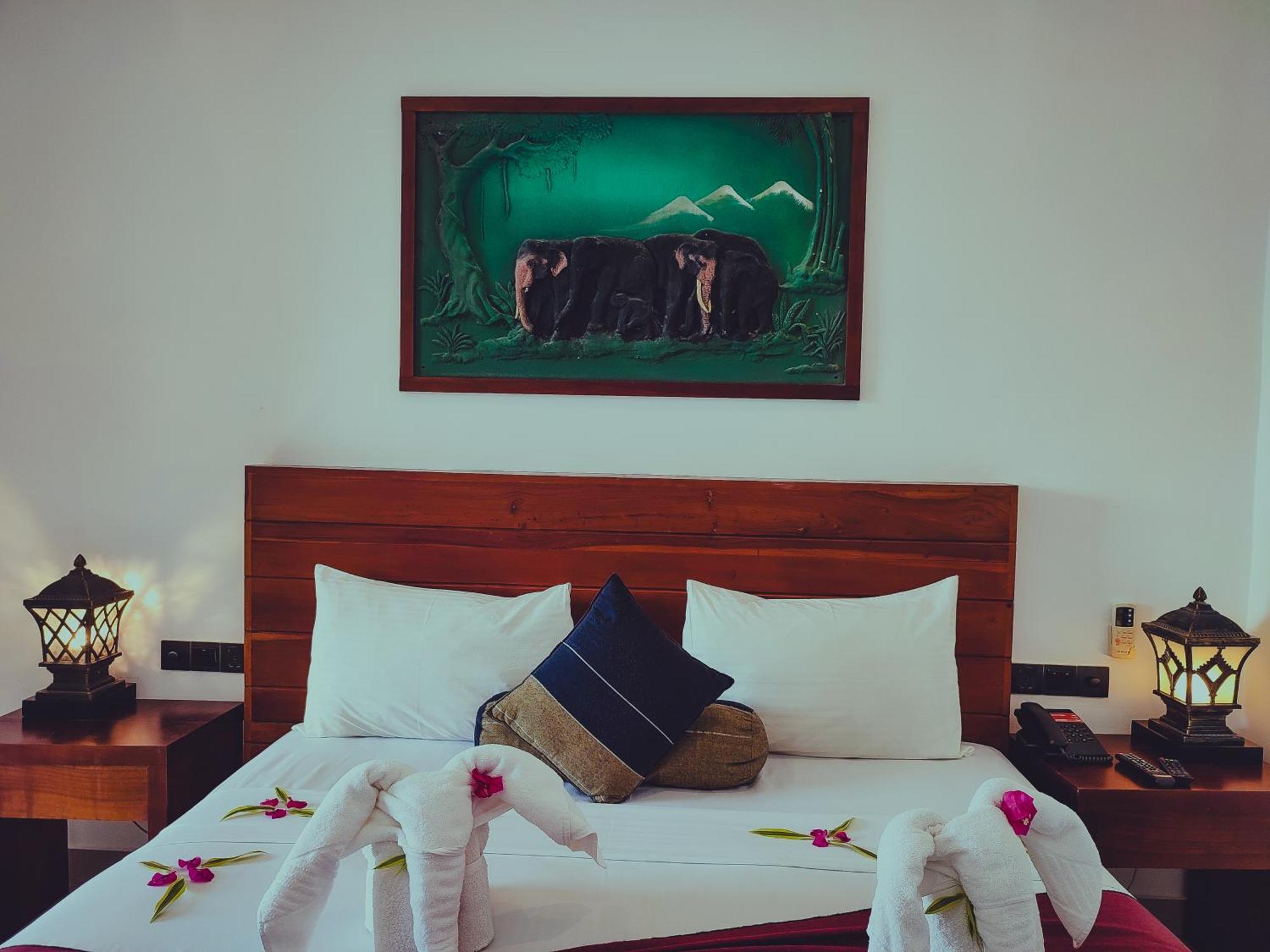 Hotel Elephant Park - New Deal! Half Off Airport Pickups Available Pinnawala  Dış mekan fotoğraf