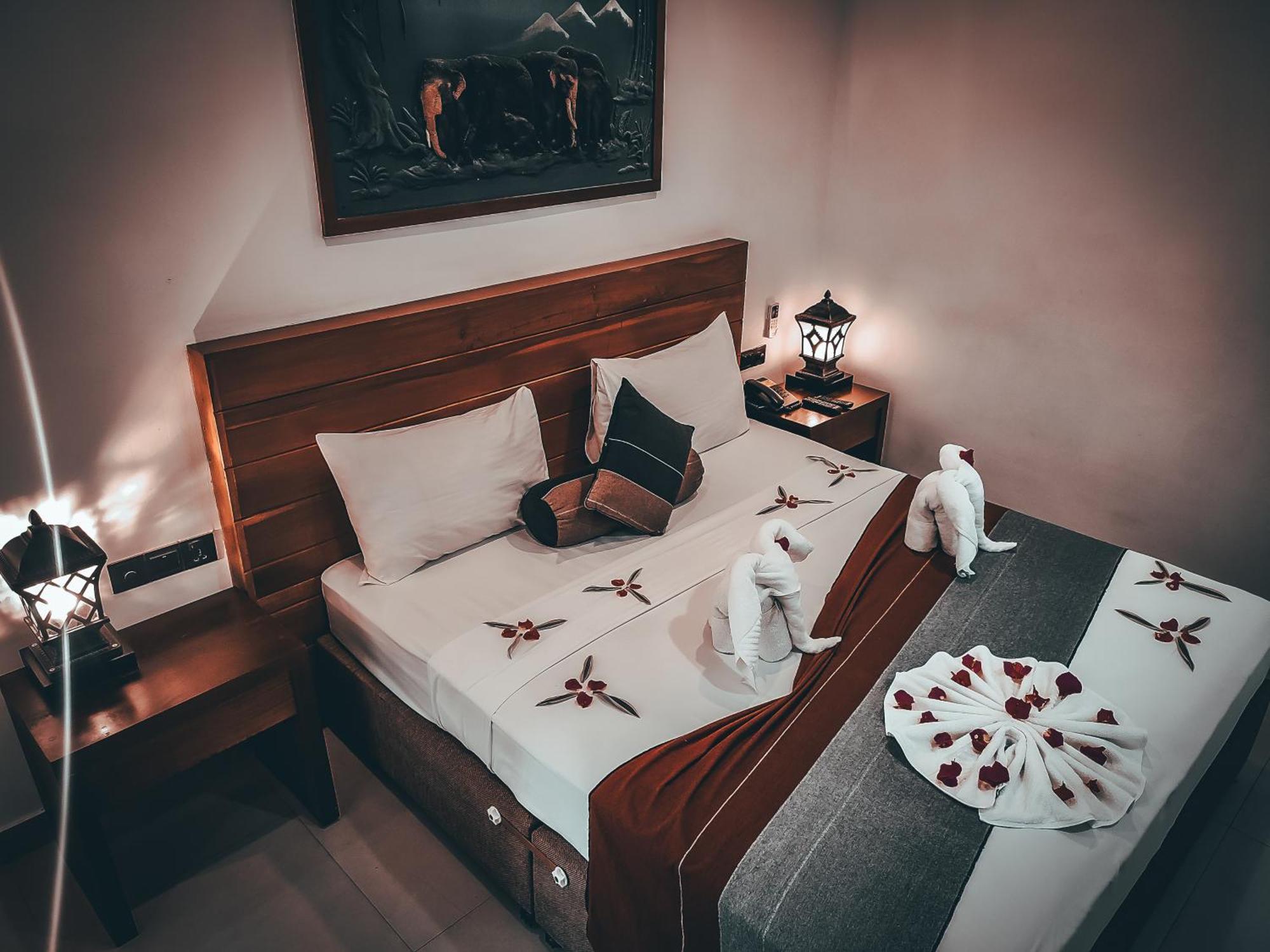 Hotel Elephant Park - New Deal! Half Off Airport Pickups Available Pinnawala  Dış mekan fotoğraf