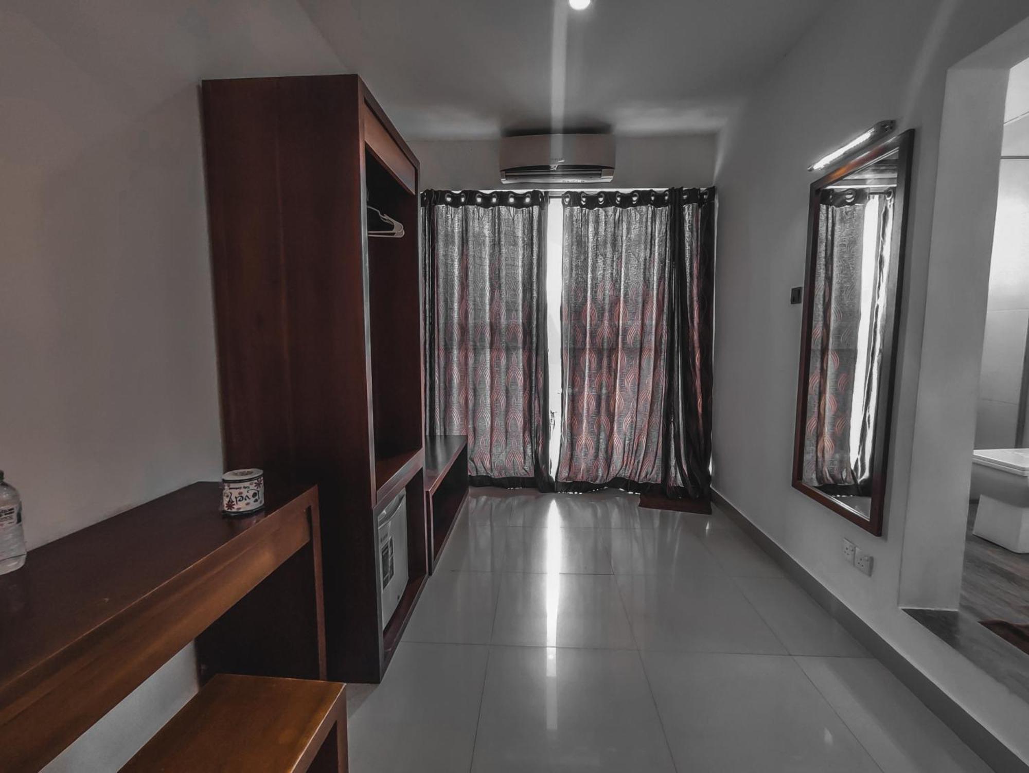 Hotel Elephant Park - New Deal! Half Off Airport Pickups Available Pinnawala  Dış mekan fotoğraf